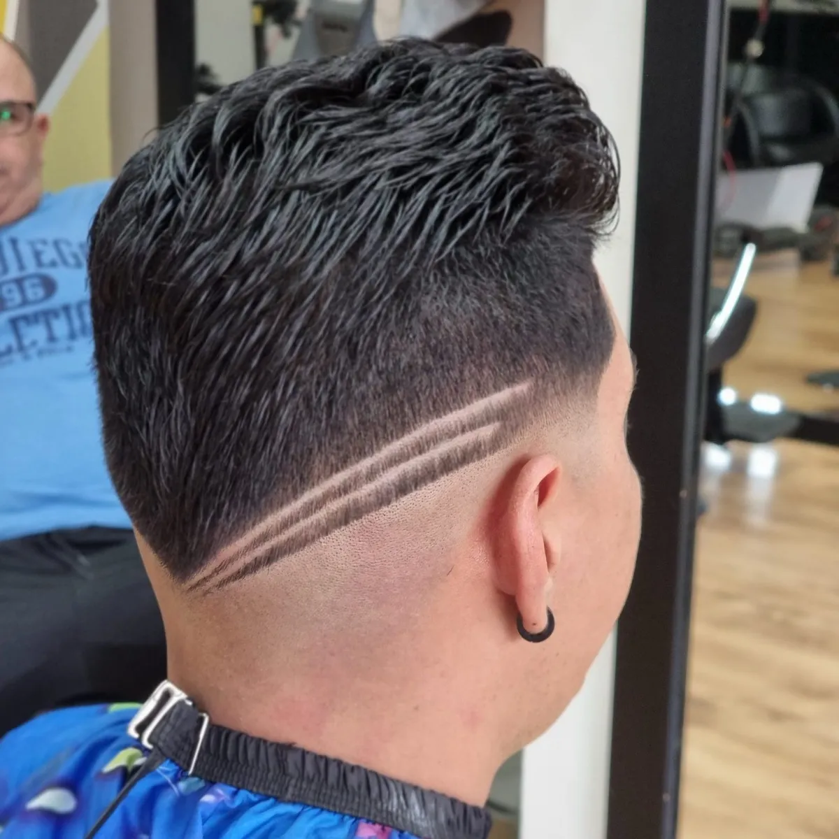 Texturizado con líneas en Yovi Barbershop, Zaragoza